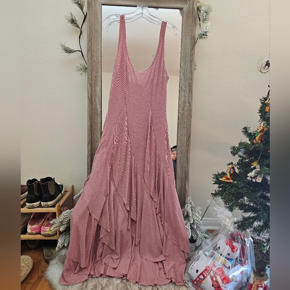 Free People Dresses & Skirts - Free People Mauve Maxi Dress - L